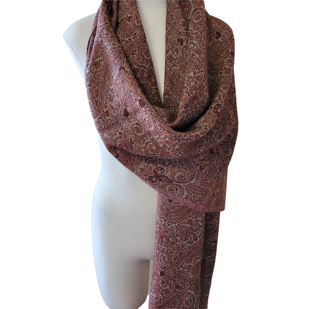 Eyeful merino wool paisley raw hem scarf